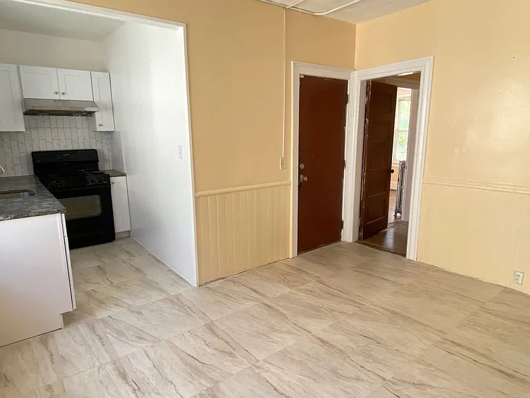 38 Atlantic Ave #2 — Photo 2