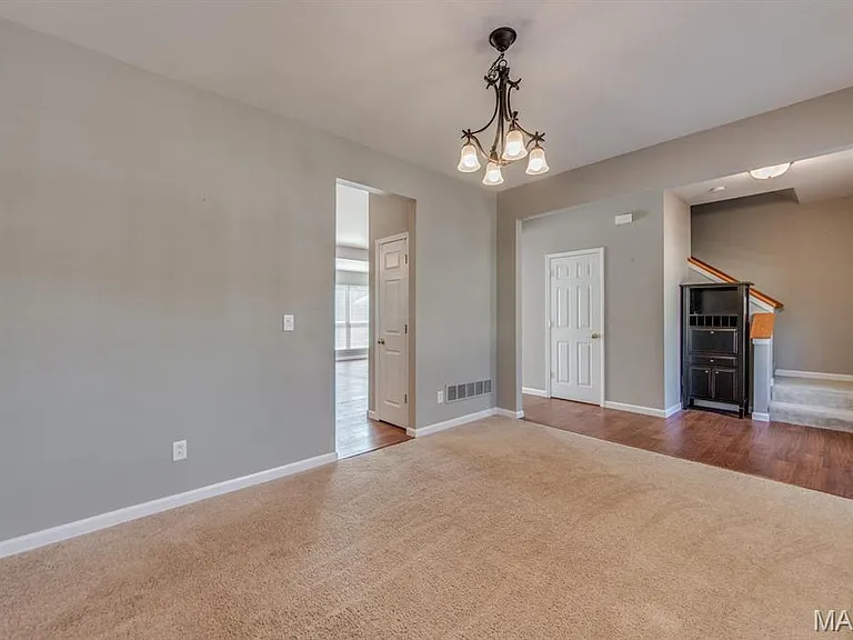 110 Hawks Haven Dr — Photo 7
