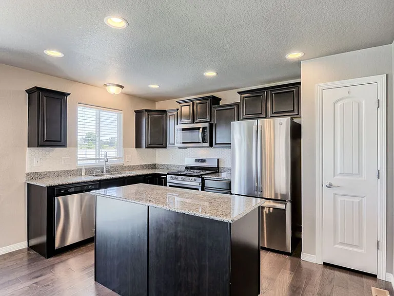 1748 Ruddlesway Dr — Photo 13