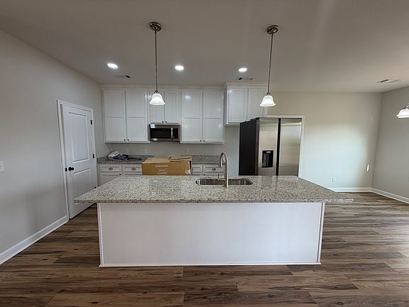 4th image of 4004 County Road 2238