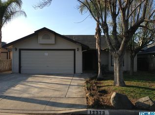 12373 Twin Peaks Ave, Orosi, CA 93647