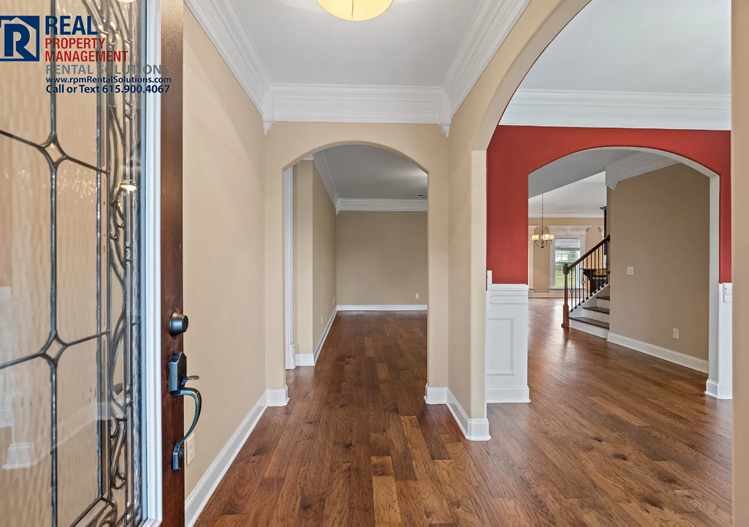 Gorgeous, all brick 4bd 3.5ba home in Smyrna! Attached garage and washer/dryer included! — Photo 3