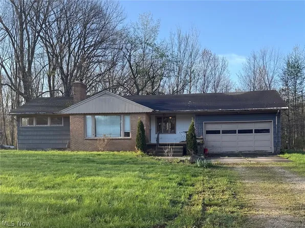 8466 Whipporwill Rd, Ravenna, OH 44266