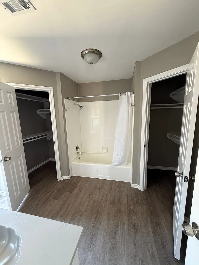 House for Rent — Photo 4