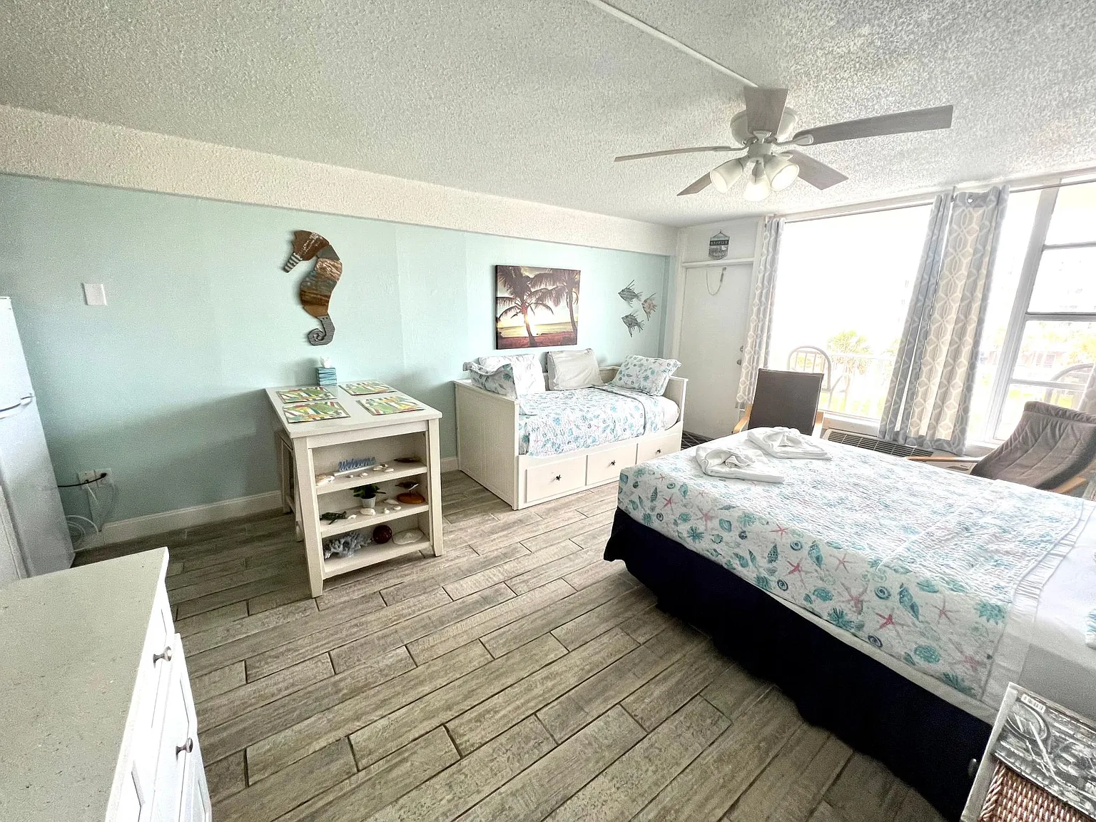 Studio, 430 sqft, $1,450 — Photo 2