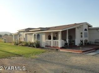221 Graber Rd, Selah, WA 98942