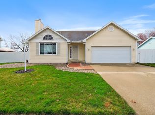 3209 Clayton Rd, Champaign, IL 61822