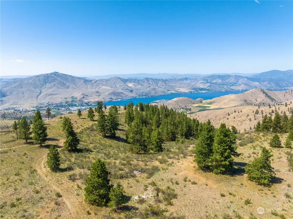 1128 Blazing Star Lane, Chelan, WA 98816