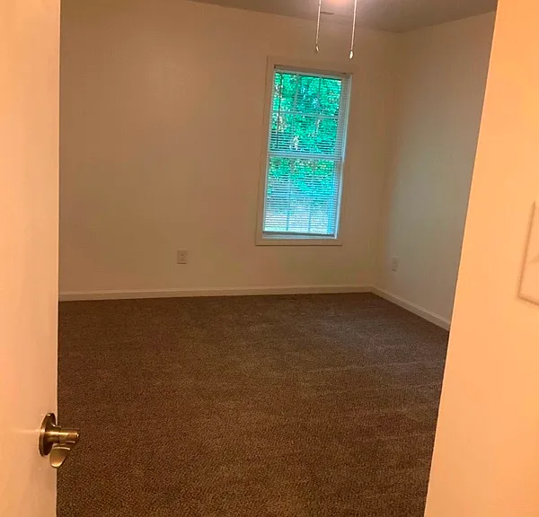 126 Village Ct — Photo 10
