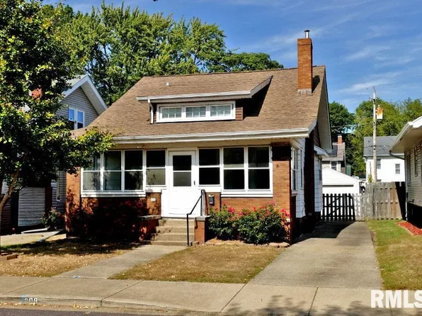 809 W Eleanor Pl, Peoria, IL 61604