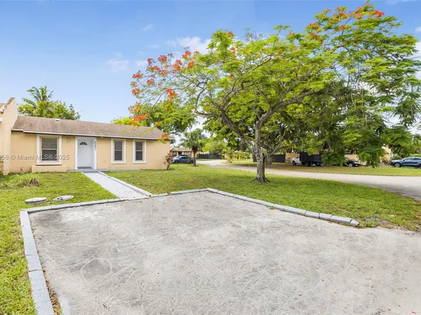 20451 NW 29th Pl, Miami Gardens, FL 33056