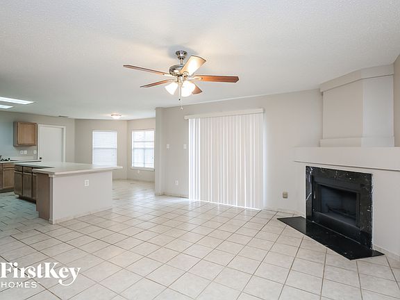 2nd image of 302 Tabor Dr