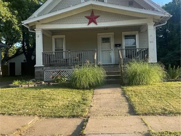 311 Miami St, Hiawatha, KS 66434