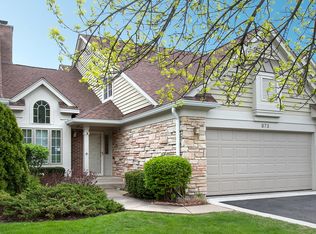 873 Fountain View Dr, Deerfield, IL 60015