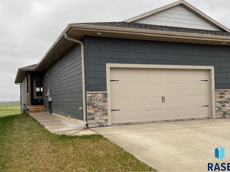 1st image of 9718 W Broek Dr