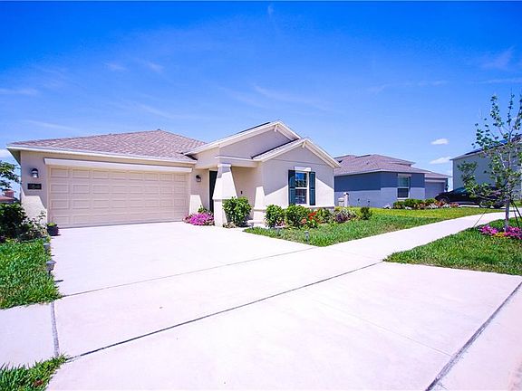 3rd image of 164 Taft Dr