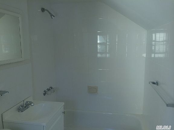 5th image of 138 Lawson St