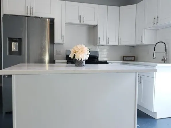 71 East 22nd Street image 22 of 25