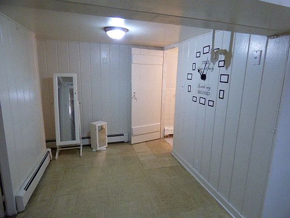 4th image of 3087 36th St