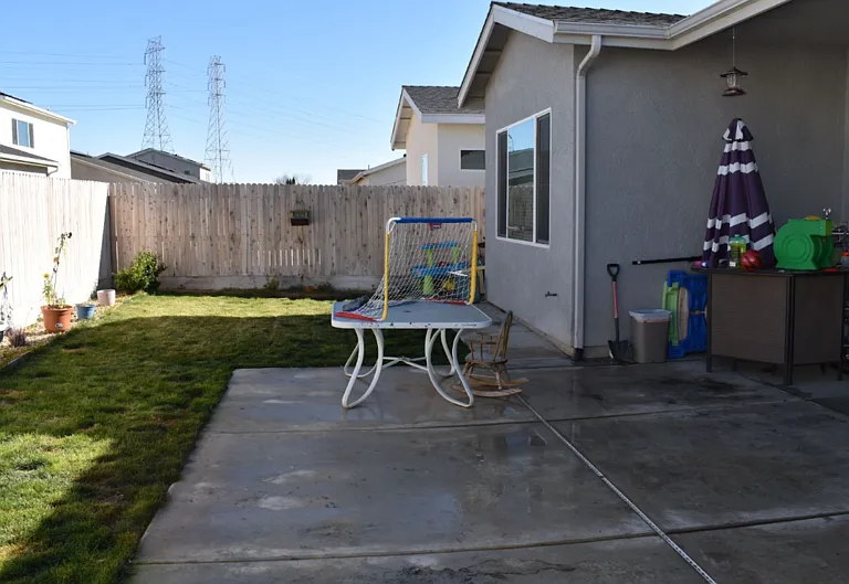 2467 Valverde Dr — Photo 41
