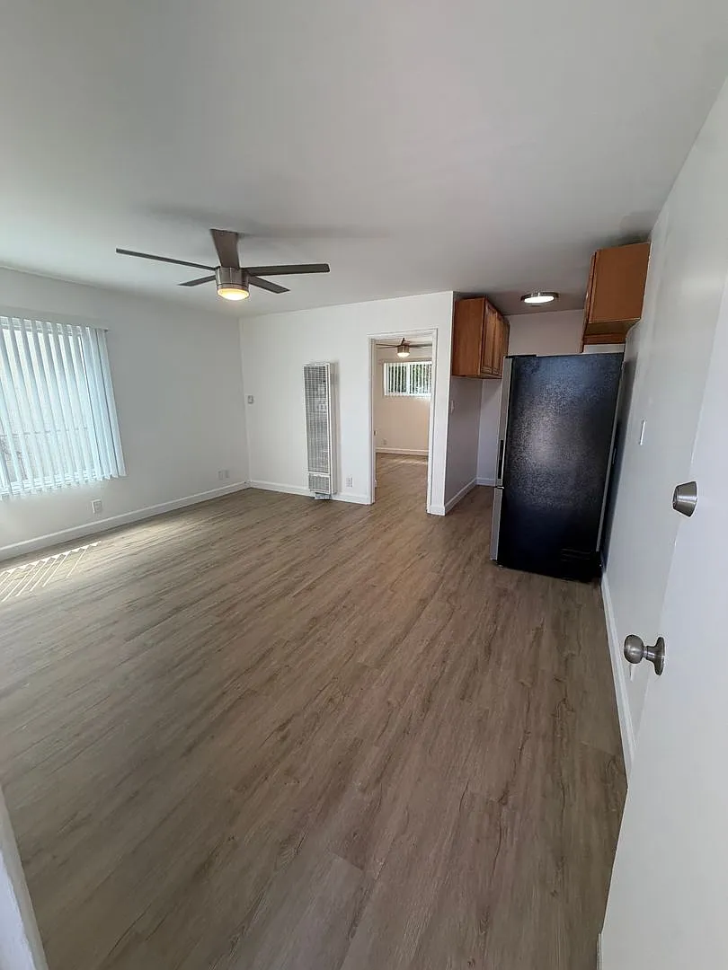 2505 & 2509 S Denison Ave — Photo 1