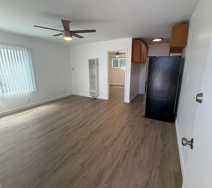 2505 & 2509 S Denison Ave