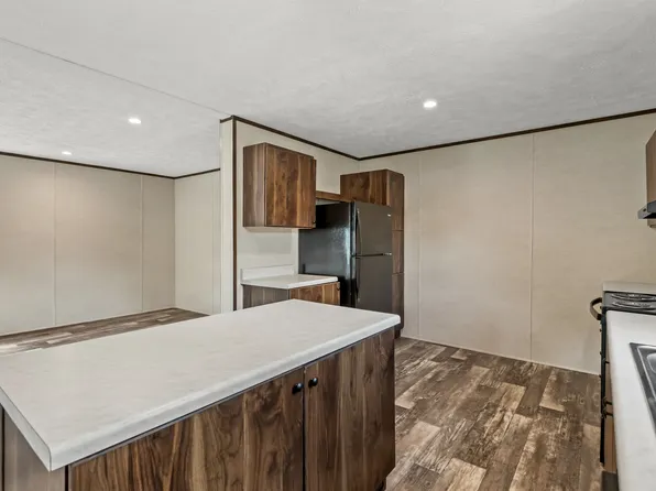 6700 Jefferson Paige Rd #45, Shreveport, LA 71119