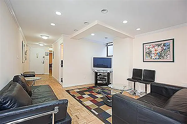 Sold by Lin Pan Realty Group LLC | media 1