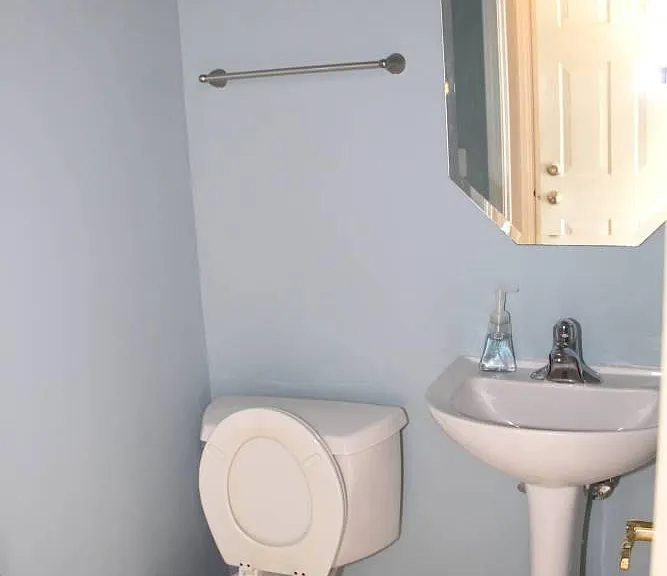 3240 Cremin Ln — Photo 8