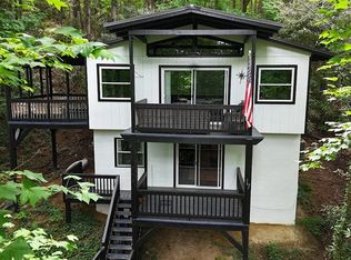 17 W Village Way, Sapphire, NC 28774