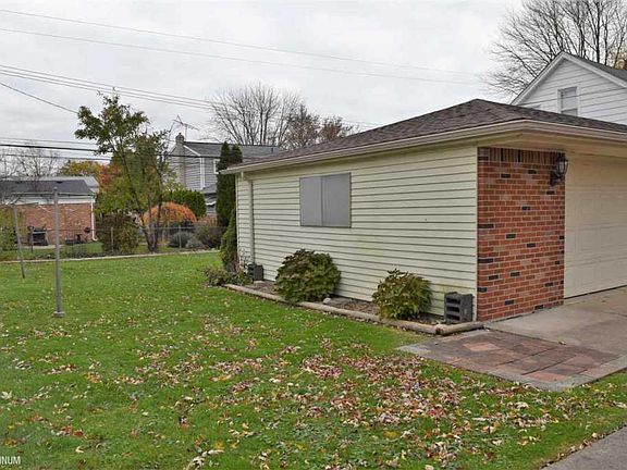 4th image of 22339 Lanse St
