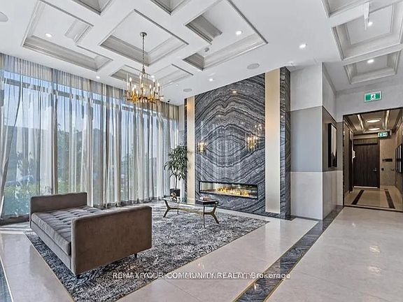 4th image of 20 Gatineau Dr #404