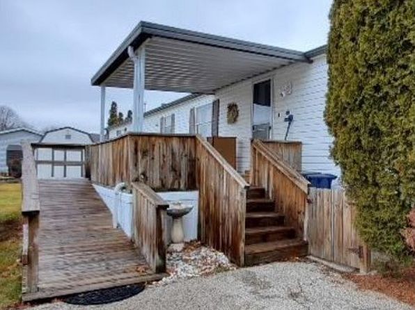 7085 Bloomfield Rd #120