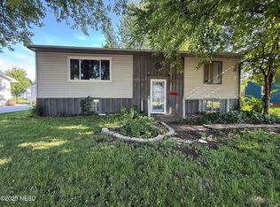 305 W 6th Ave, Milbank, SD 57252