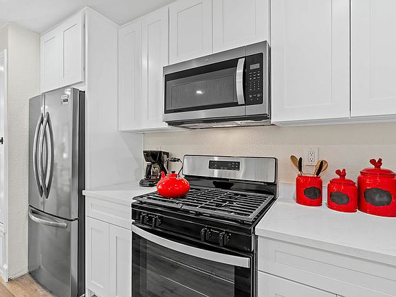 4th image of 360 March Ave APT A