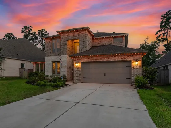 219 Sunrise Canvas Dr, Willis, TX 77318