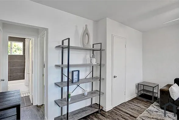 708 NW 4th Ave #1