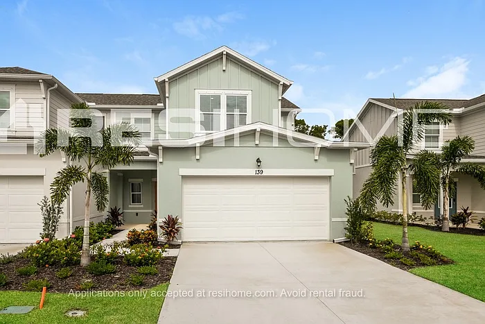 3 bed, 2.5 bath, 1636 sqft, $2,795 — Photo 3