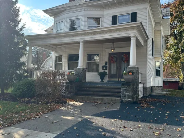 492 Glen St, Glens Falls, NY 12801