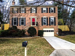 17053 Briardale Rd, Rockville, MD 20855