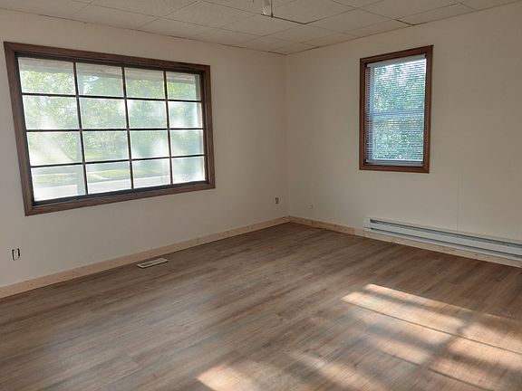 2nd image of 930 S 8th St #B