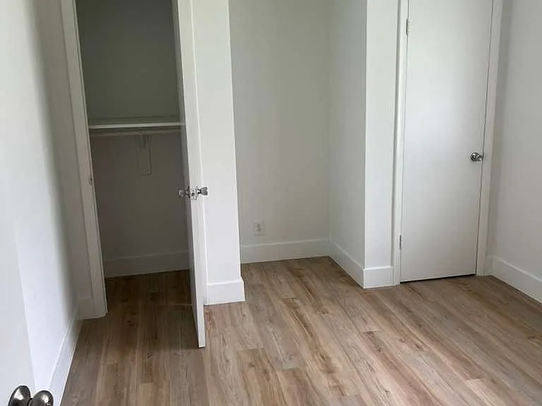 1530 SW 21st St #2 — Photo 4