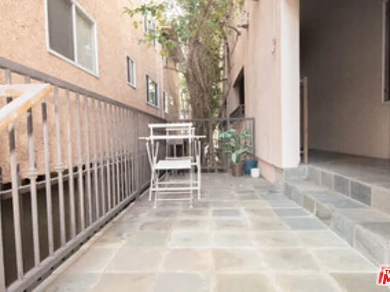 4428 Fulton Ave #103 — Photo 5