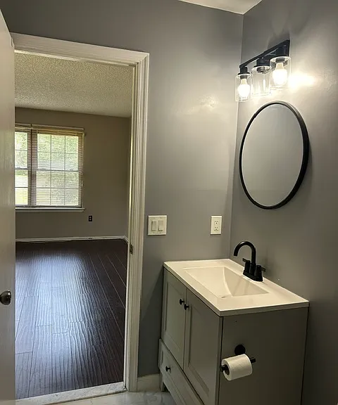 Master Bath Room