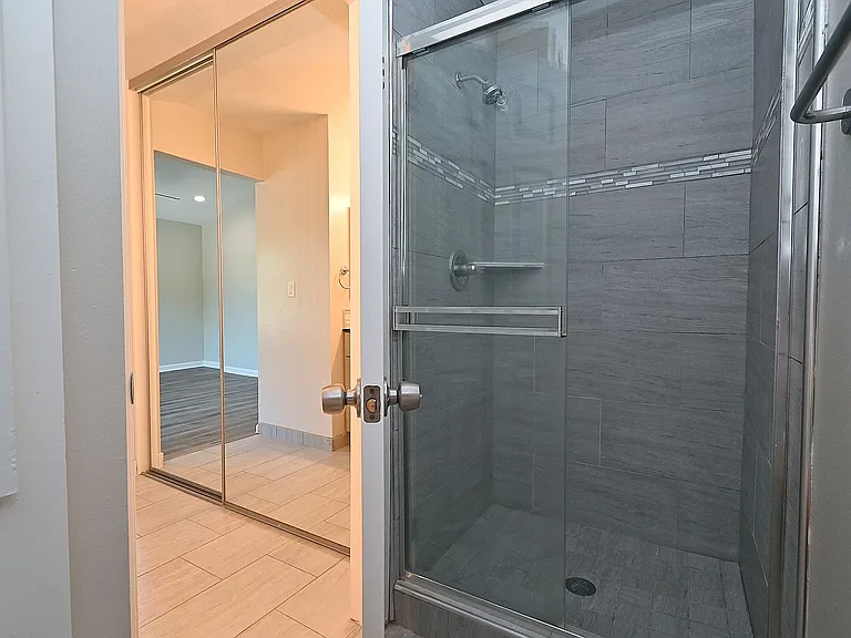 Upstairs Master Bathroom