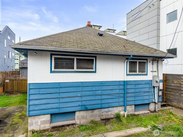 6666 Carleton Avenue S, Seattle, WA 98108