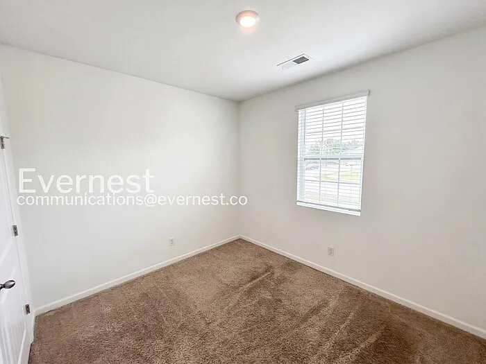 2124 Carefree Ln — Photo 14