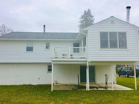 Upstairs Deck