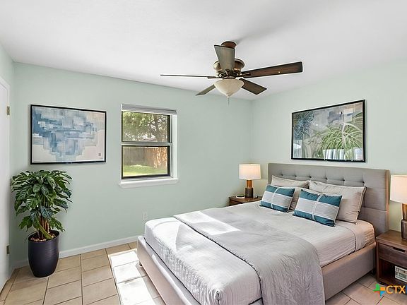4th image of 903 Mimosa Dr