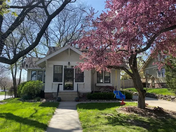 904 45th St, Des Moines, IA 50312